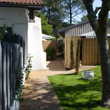 Le Comptoir Des Sables Bed & Breakfast